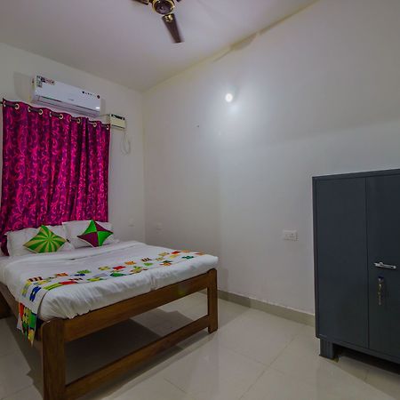 Oyo 12872 Home 1Bhk Siolim Exterior foto